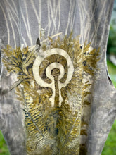 Load image into Gallery viewer, Golden Glade Codes | Singlet | Size M