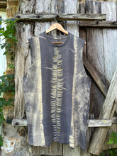 Load image into Gallery viewer, Shadow Glade | Singlet | Size XL
