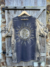 Load image into Gallery viewer, Blue Moon  | T-shirt | Size XL
