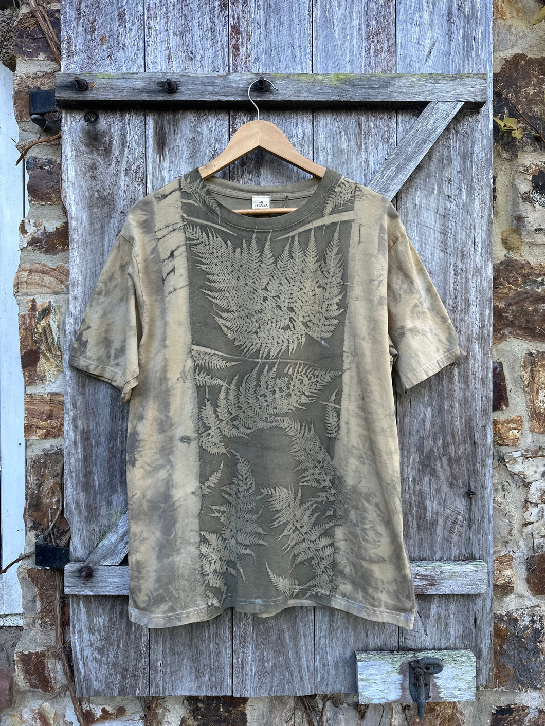 Fern Glade  | T-shirt | Size M