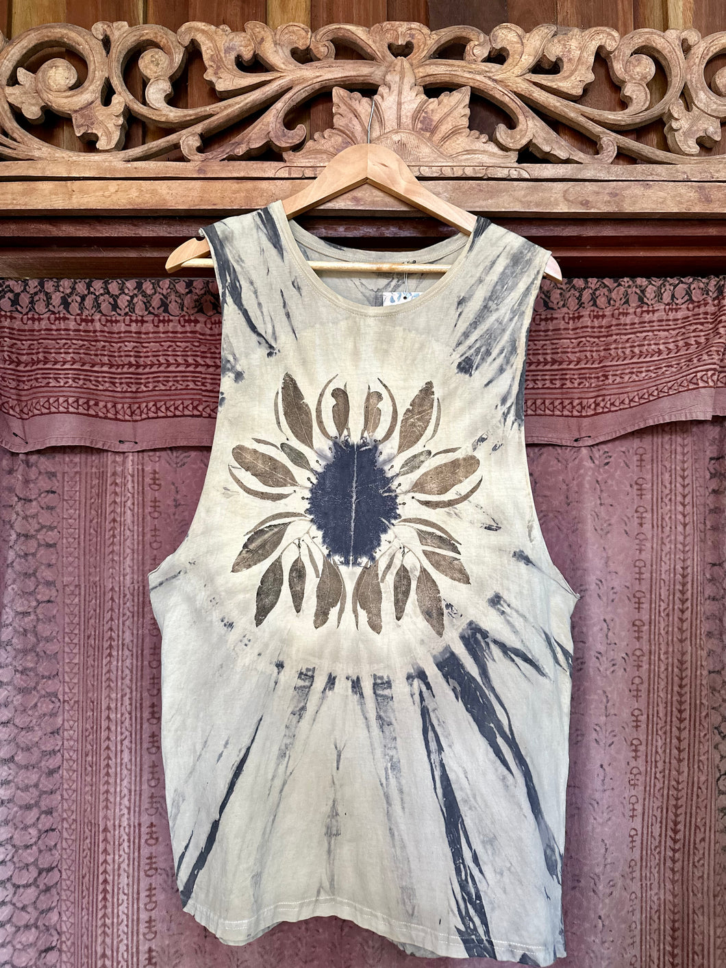 Black Hole Sun | Singlet | Size L