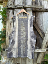 Load image into Gallery viewer, Shadow Glade | Singlet | Size L
