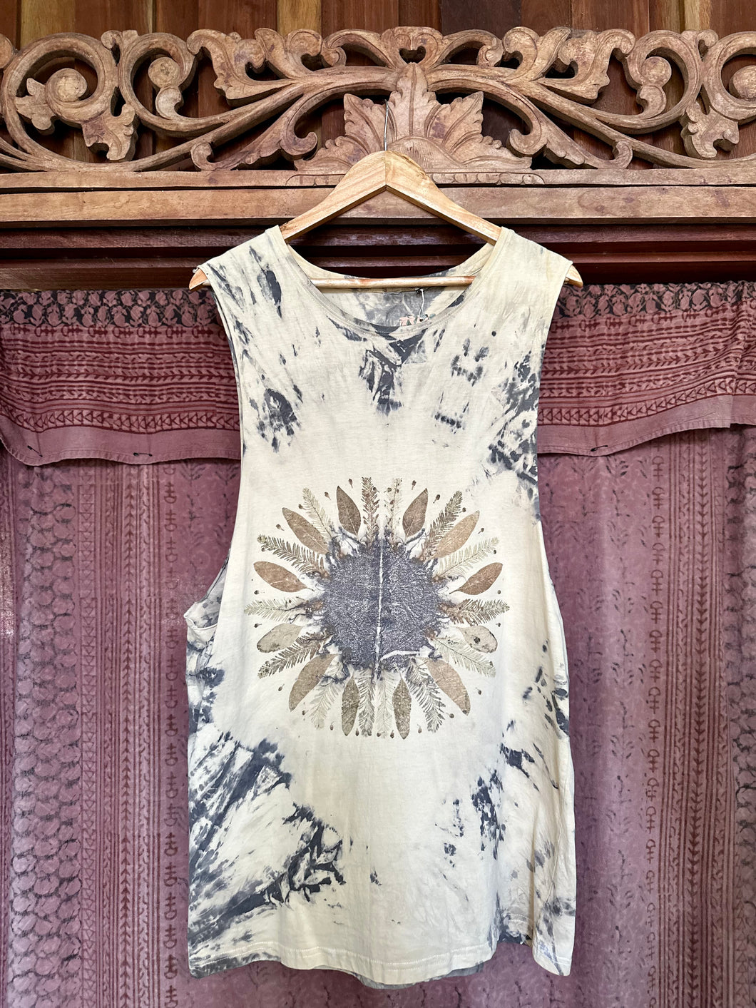 Black Hole Sun | Singlet | Size XL