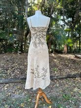 Load image into Gallery viewer, Lilith Dress | Ciganka x Hemp Temple | Size S ( Sample / Seconds)
