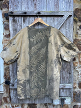 Load image into Gallery viewer, Fern Glade  | T-shirt | Size XXL
