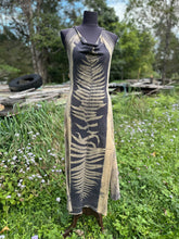 Load image into Gallery viewer, Jequia Dress | Macho Fern | Size 8-14
